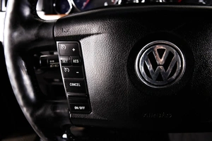 Внедорожник Volkswagen Touareg 2008 года, 1299000 рублей, Пермь
