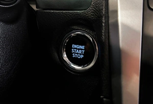 Седан Toyota Camry 2015 года, 1997000 рублей, Красноярск