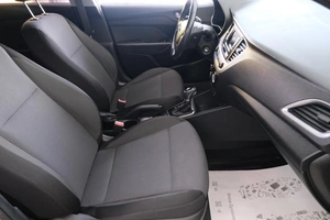 Седан Hyundai Solaris 2017 года, 1299000 рублей, Омск