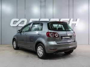 Хетчбэк Volkswagen Golf Plus 2013 года, 889000 рублей, Воронеж