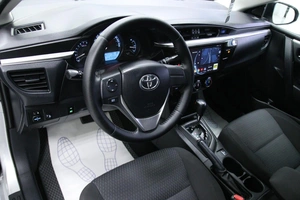 Седан Toyota Corolla 2014 года, 1478000 рублей, Солонцы