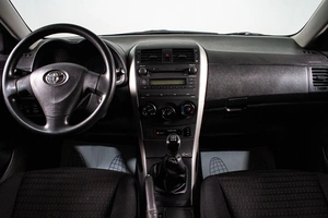 Седан Toyota Corolla 2008 года, 509000 рублей, Сургут