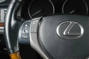 Седан Lexus ES 2012 года, 2149000 рублей, Тюмень