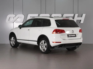 Внедорожник Volkswagen Touareg 2012 года, 1470000 рублей, Минеральные Воды