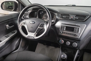 Седан Kia Rio 2015 года, 879000 рублей, Томск
