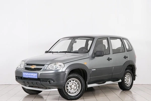 Внедорожник Chevrolet Niva 2011 года, 899000 рублей, Красноярск