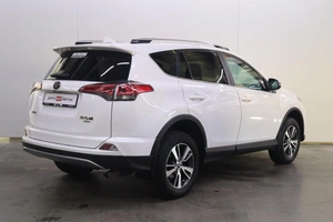 Внедорожник Toyota RAV4 2017 года, 2450000 рублей, Брянск