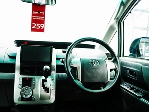 Минивэн Toyota Noah 2008 года, 1150000 рублей, Красноярск