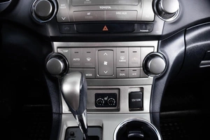 Внедорожник Toyota Highlander 2013 года, 1949000 рублей, Пермь