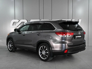 Внедорожник Toyota Highlander 2014 года, 2900000 рублей, Аксай