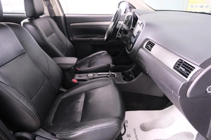 Внедорожник Mitsubishi Outlander 2012 года, 1499000 рублей, Омск