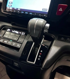 Минивэн Honda Stepwgn 2015 года, 1897000 рублей, Красноярск