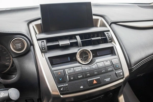 Внедорожник Lexus NX 2016 года, 2699000 рублей, Барнаул