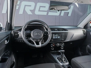 Седан Kia Rio 2020 года, 1449000 рублей, Сургут