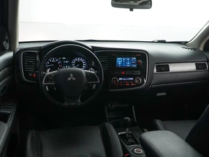 Внедорожник Mitsubishi Outlander 2014 года, 1499050 рублей, Москва