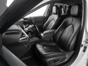 Седан Toyota Camry 2021 года, 3499000 рублей, Тюмень