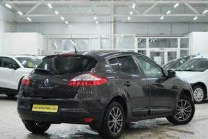 Хетчбэк Renault Megane 2013 года, 729000 рублей, Омск