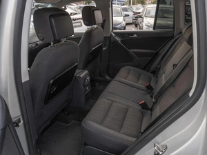 Внедорожник Volkswagen Tiguan 2011 года, 1299000 рублей, Саратов