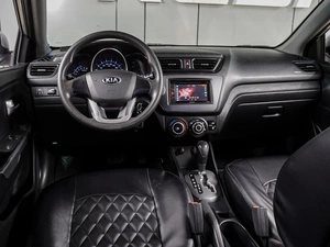 Седан Kia Rio 2013 года, 799000 рублей, Воронеж