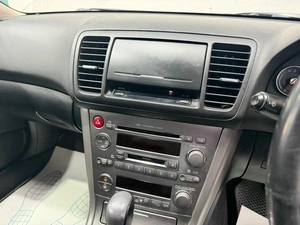 Седан Subaru Legacy 2003 года, 699000 рублей, Красноярск