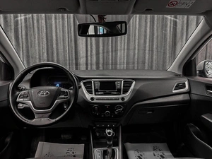 Седан Hyundai Solaris 2019 года, 960000 рублей, Красноярск
