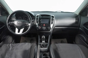 Хетчбэк Kia Ceed 2010 года, 669000 рублей, Новосибирск