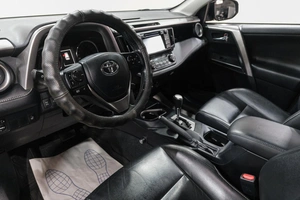 Внедорожник Toyota RAV4 2016 года, 2249000 рублей, Новокузнецк