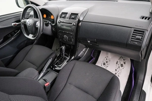 Седан Toyota Corolla 2012 года, 1149000 рублей, Красноярск