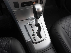 Седан Toyota Corolla 2011 года, 1299000 рублей, Саратов