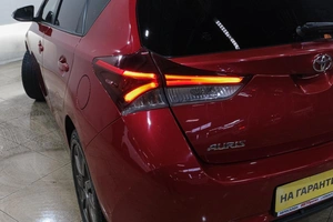 Хетчбэк Toyota Auris 2015 года, 1299000 рублей, Новокузнецк