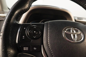 Внедорожник Toyota RAV4 2012 года, 1919000 рублей, Челябинск