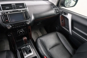 Внедорожник Toyota Land Cruiser Prado 2013 года, 3799000 рублей, Красноярск