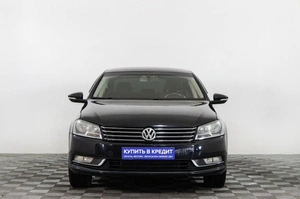 Седан Volkswagen Passat 2011 года, 939000 рублей, Сургут