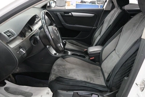 Седан Volkswagen Passat 2012 года, 1469000 рублей, Омск