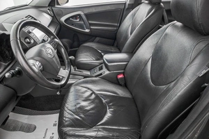 Внедорожник Toyota RAV4 2011 года, 1449000 рублей, Барнаул