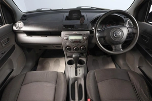 Хетчбэк Mazda Demio 2006 года, 599000 рублей, Новосибирск