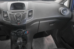 Хетчбэк Ford Fiesta 2016 года, 669000 рублей, Кемерово