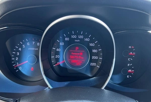Седан Kia Rio 2015 года, 1050000 рублей, Солонцы