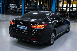 Седан Hyundai Genesis 2015 года, 2033000 рублей, Солонцы