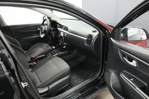 Хэтчбек Kia Rio 2019 года, 1650000 рублей, Курск