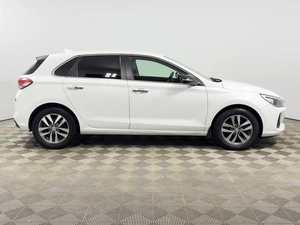 Хетчбэк Hyundai i30 2017 года, 1299900 рублей, Казань