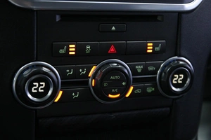 Внедорожник Land Rover Discovery 2014 года, 2233000 рублей, Солонцы