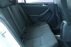 Седан Volkswagen Jetta 2013 года, 1039000 рублей, Омск