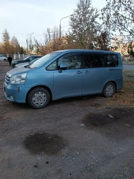 Минивэн Toyota Noah 2008 года, 950000 рублей, Красноярск