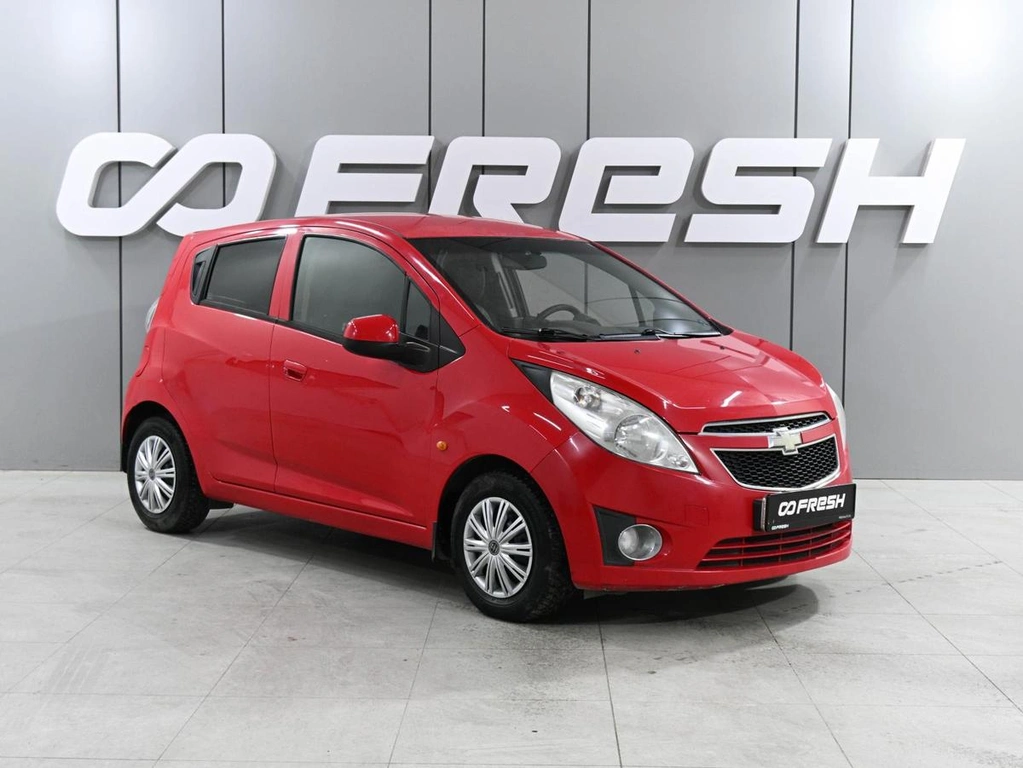 Хетчбэк Chevrolet Spark 2011 года, 665000 рублей, Аксай