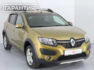 Хэтчбек Renault Sandero 2015 года, 920000 рублей, Брянск