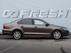 Седан Volkswagen Jetta 2011 года, 1150000 рублей, Волгоград
