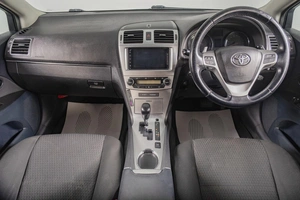 Универсал Toyota Avensis 2012 года, 1399000 рублей, Томск
