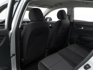 Хетчбэк Kia Rio X-Line 2018 года, 1429050 рублей, Москва