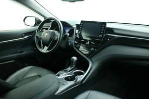 Седан Toyota Camry 2023 года, 3800000 рублей, Красноярск